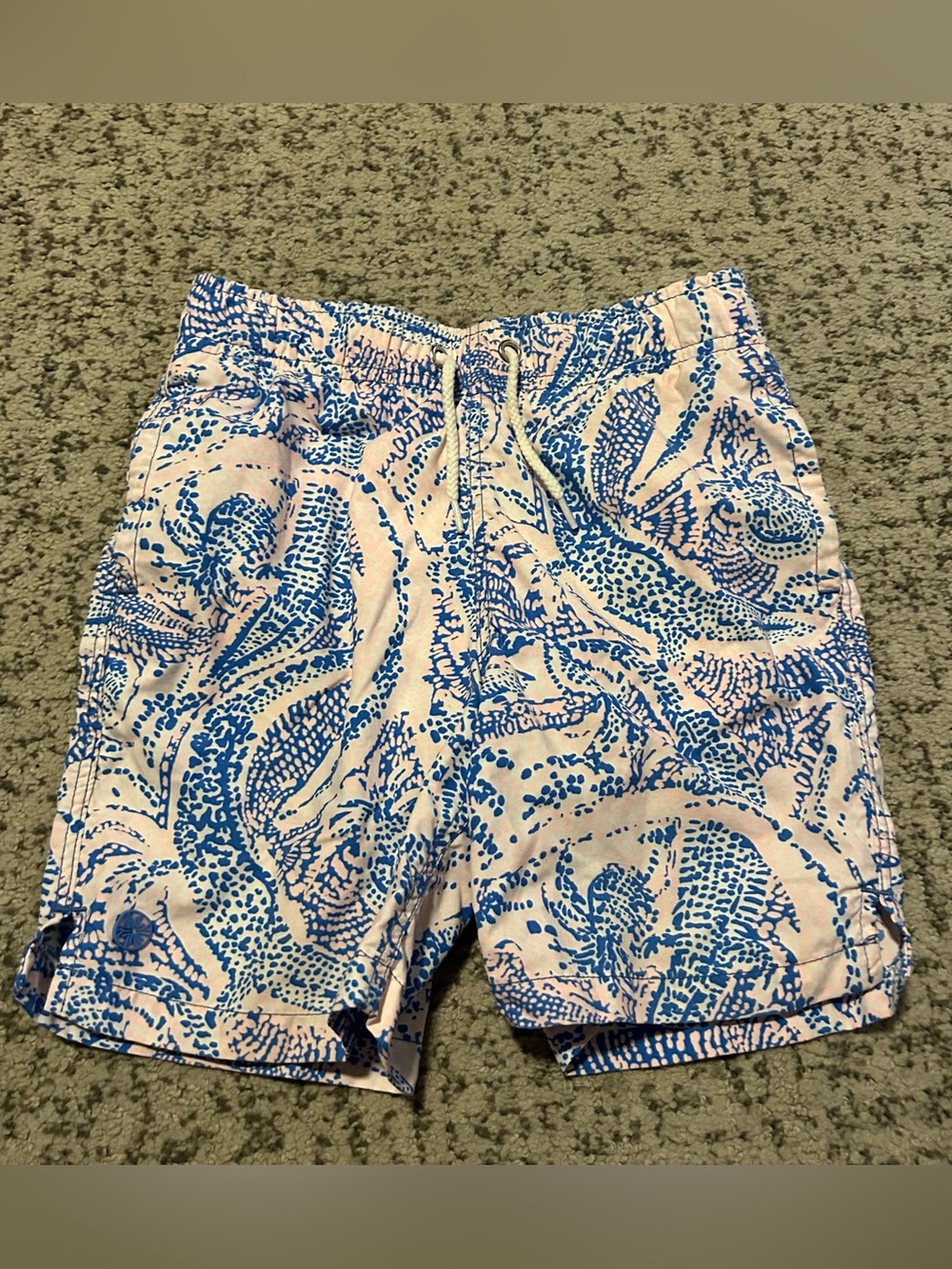 Lilly Pulitzer Pink & Blue Gator Print Junior Capri Trunks Size Medium Boys